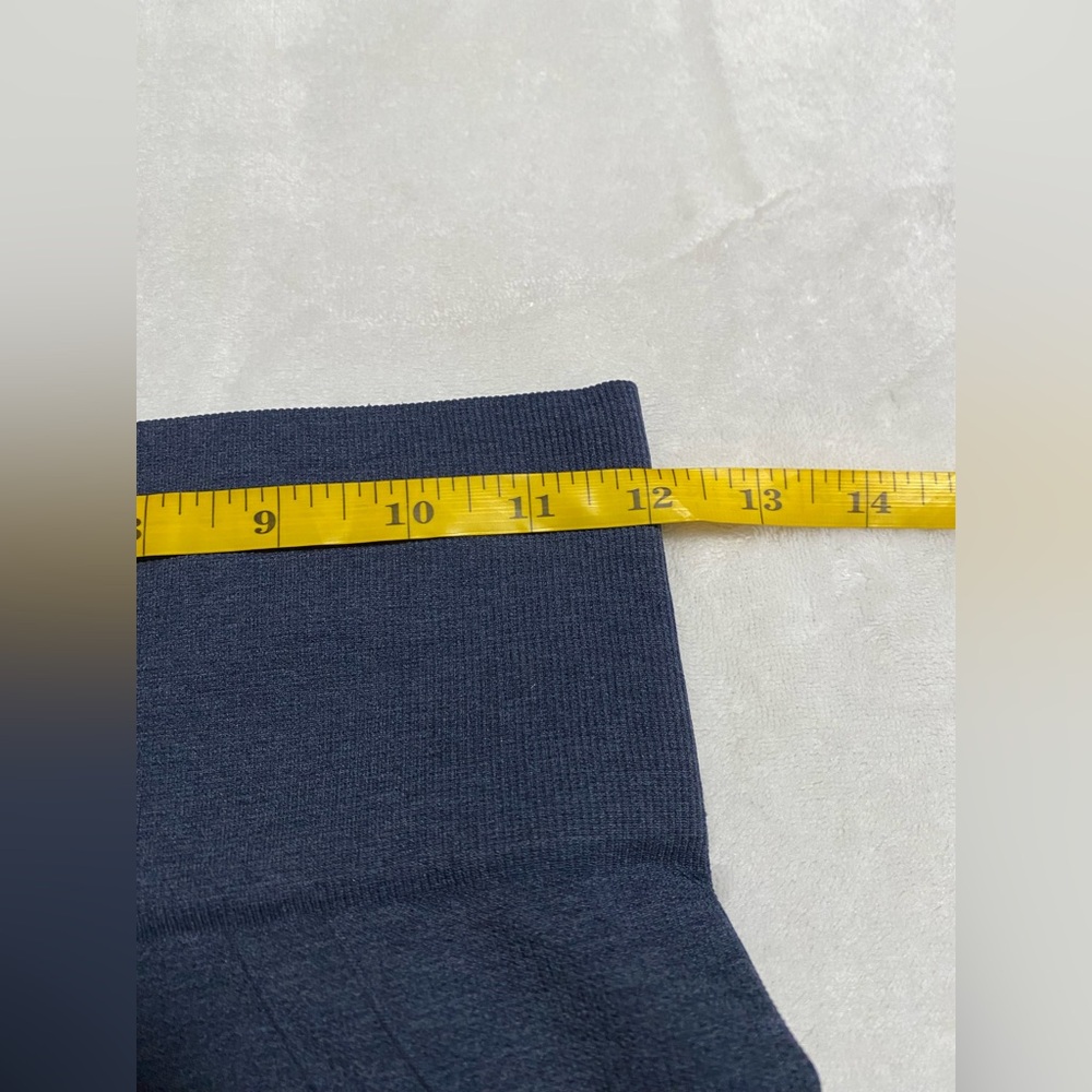 Lululemon Navy Blue Cropped Leggings - Picture 8 of 10